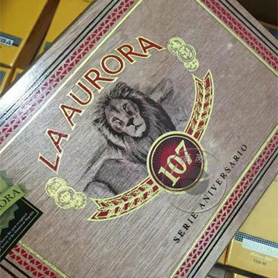 拉奥罗拉107系列罗布图短支21支木盒，La Aurora 107 21 Sumo Short Robusto,拉奥罗拉107短支罗布图