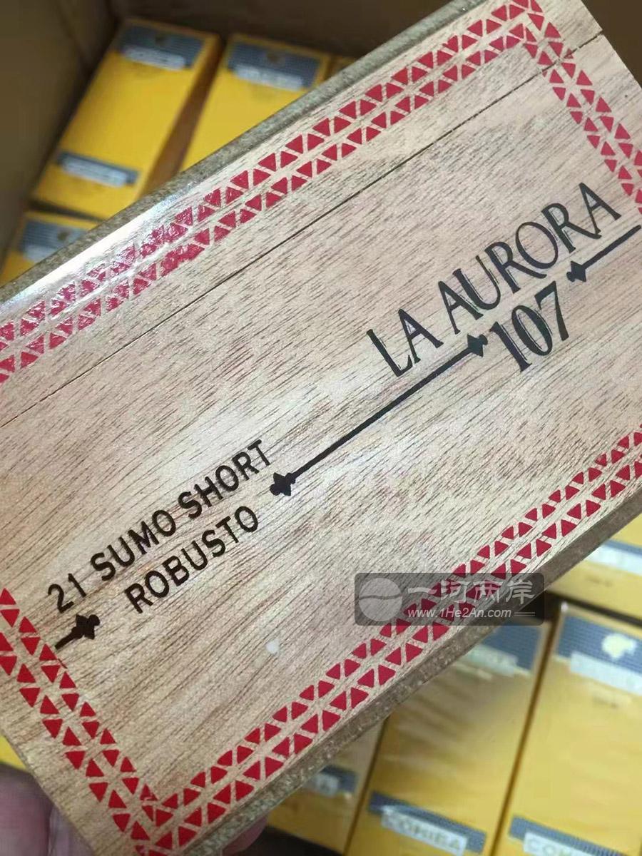 La Aurora 107 21 Sumo Short Robusto