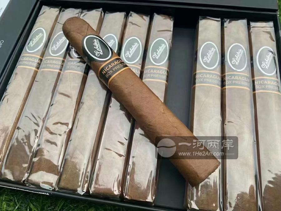 Lahistoria 10 Box Pressed Toro
